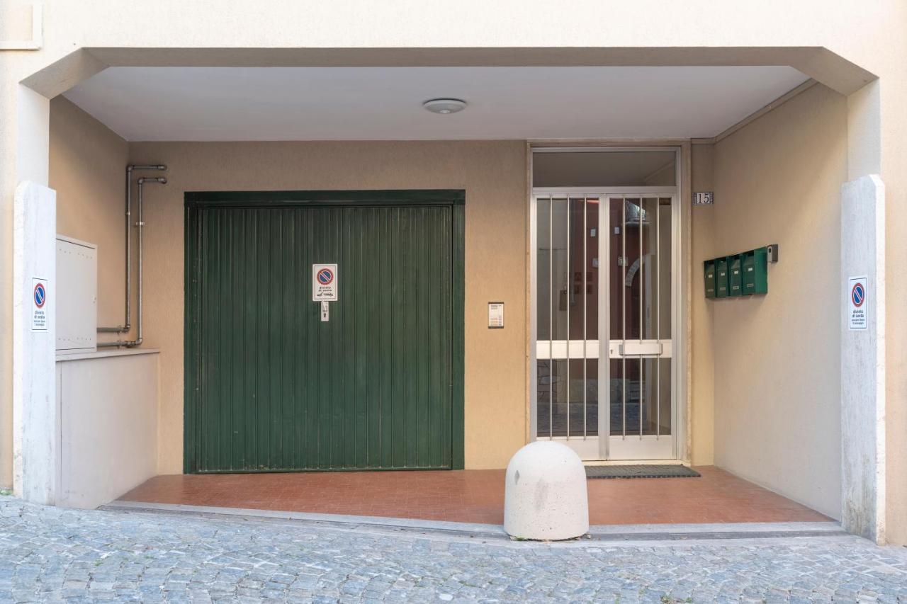 A 2 Passi Da Alba With 6 Beds Apartamento Rodello Exterior foto